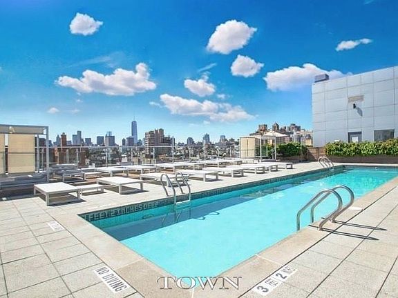 5th image of 421 E 13th St #3L