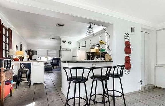 5th image of 4612 NW 44th St