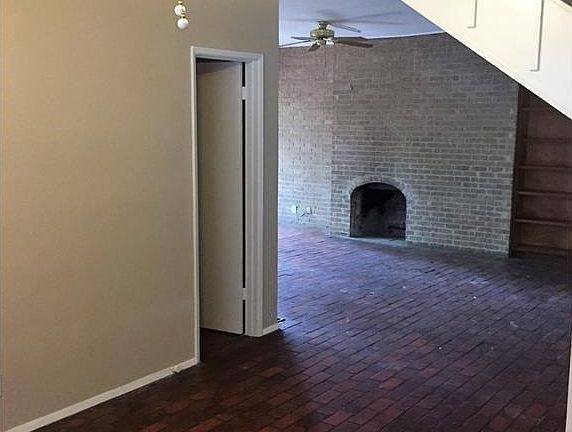 5th image of 7616 Village Trail Dr