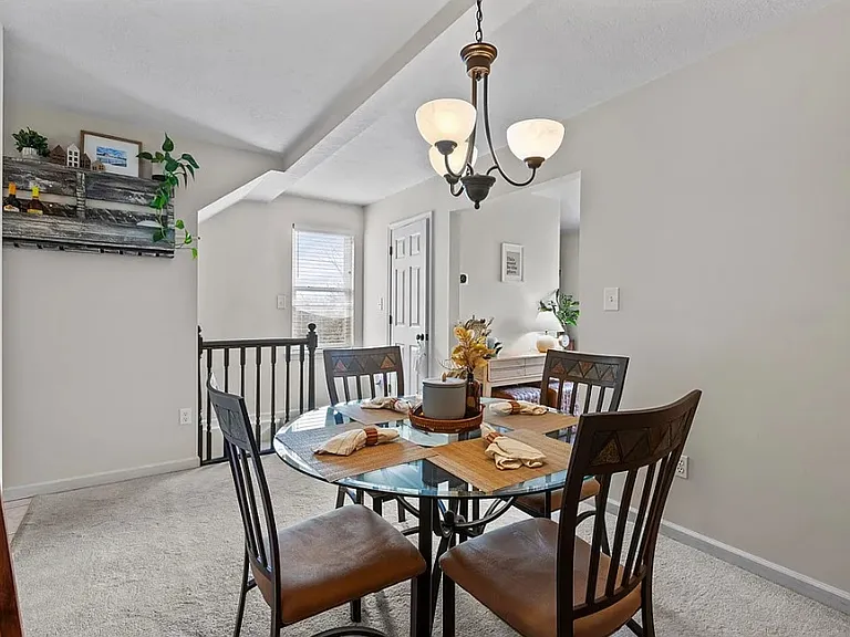 331 Glaser Ave #A — Photo 2