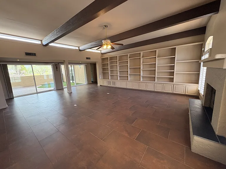 2532 N Camino Valle Verde — Photo 7