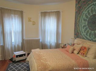 144 Hemenway St APT 4, Boston, MA 02115