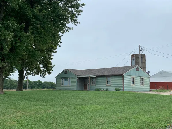 424 SE 85th St, Wakarusa, KS 66546