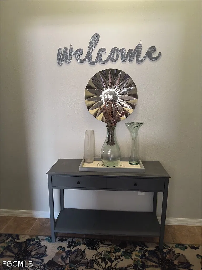 3 bed, 1.0 bath, 1300 sqft, $1,795 — Photo 4