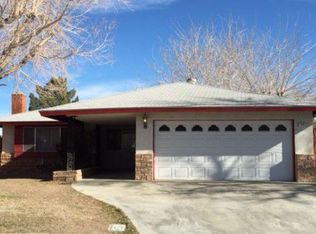 132 Rawhide Ln, Ridgecrest, CA 93555