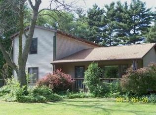 353 Old Porter Rd, Burns Harbor, IN 46304