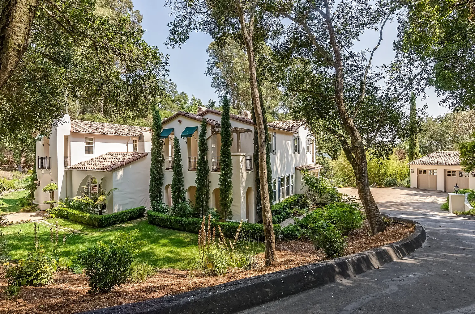 18 Charles Hill Cir photo 1