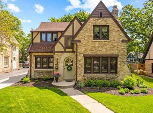 1918 Forest St, Wauwatosa, WI 53213