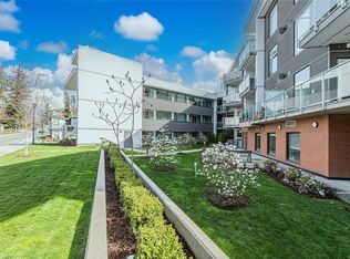 950 Whirlaway Cres #403, Langford, BC V9B 0Y3