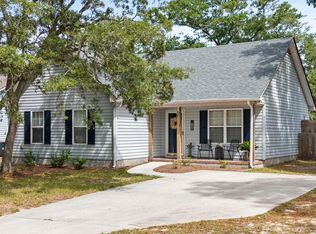 130 NE 19th St, Oak Island, NC 28465
