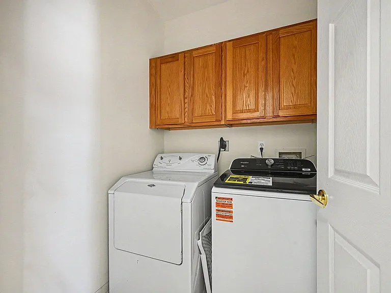 4304 Gateway Cir — Photo 26