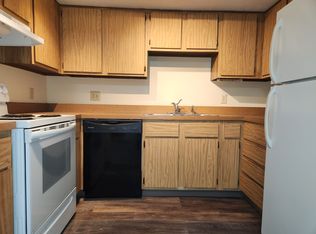 2058 Park Run Dr #E, Columbus, OH 43220