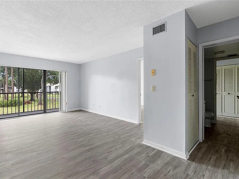 8203 Sun Spring Cir #62 — Photo 9