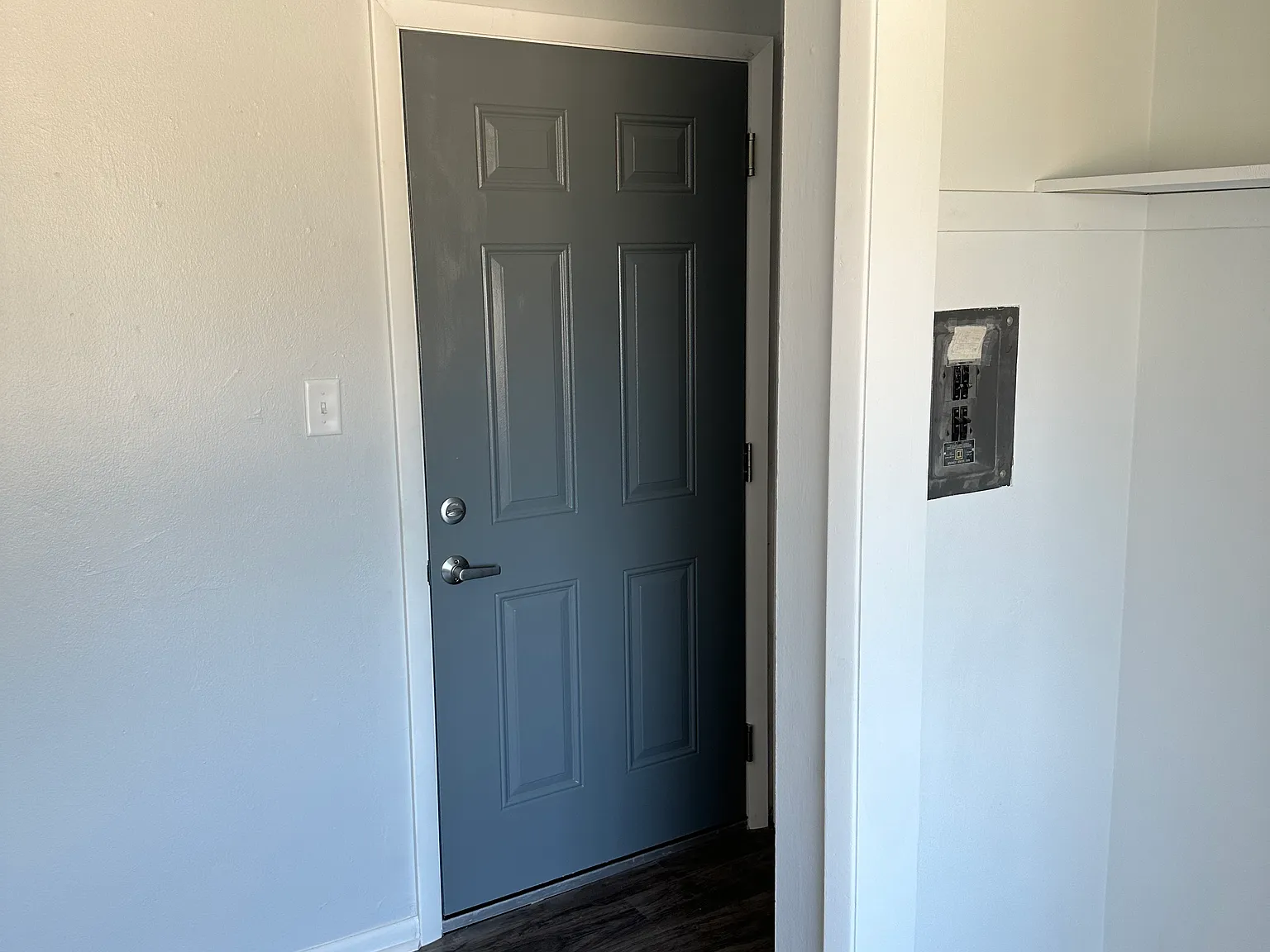 8916 W National Ave — Photo 3