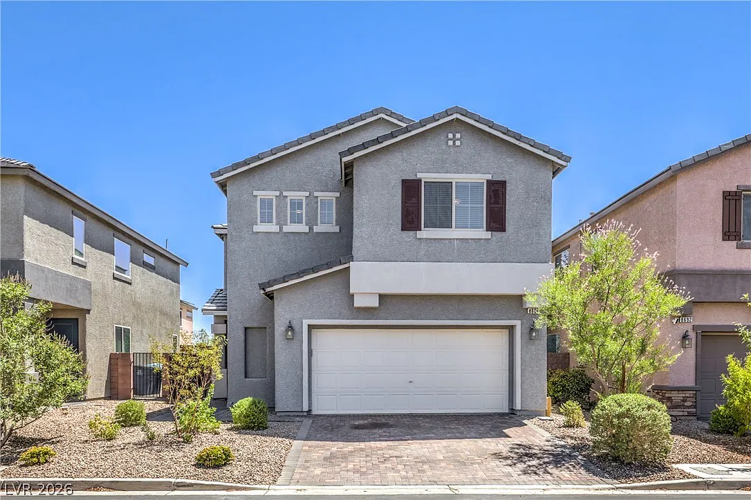 4 bed, 2.5 bath, 2484 sqft, $2,500 — Photo 1