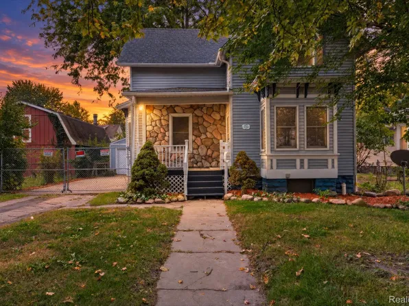 1314 Hancock St, Port Huron, MI 48060