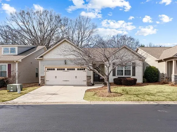 100 Briarhill Dr, Simpsonville, SC 29680