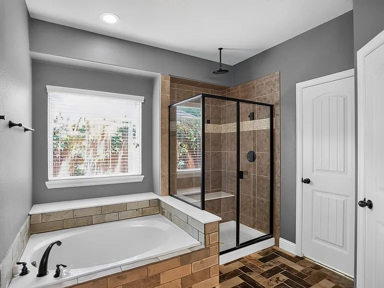 6523 Prairie Flower Trl — Photo 30