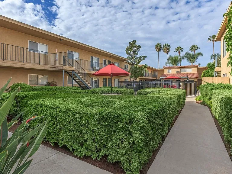 Casa Tierra Apartments — Photo 12