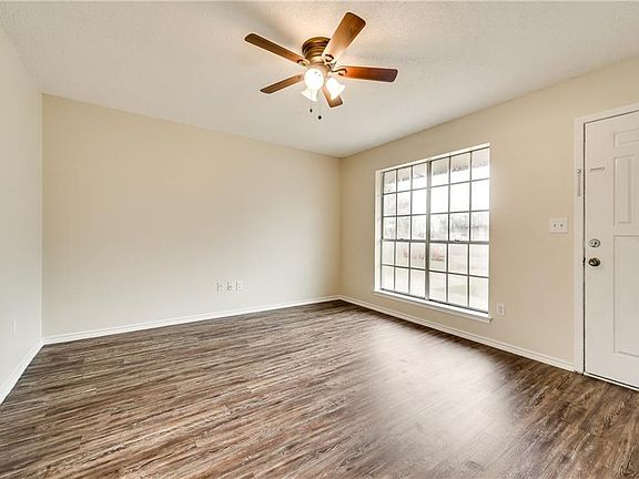 5th image of 14316 Carla Dr