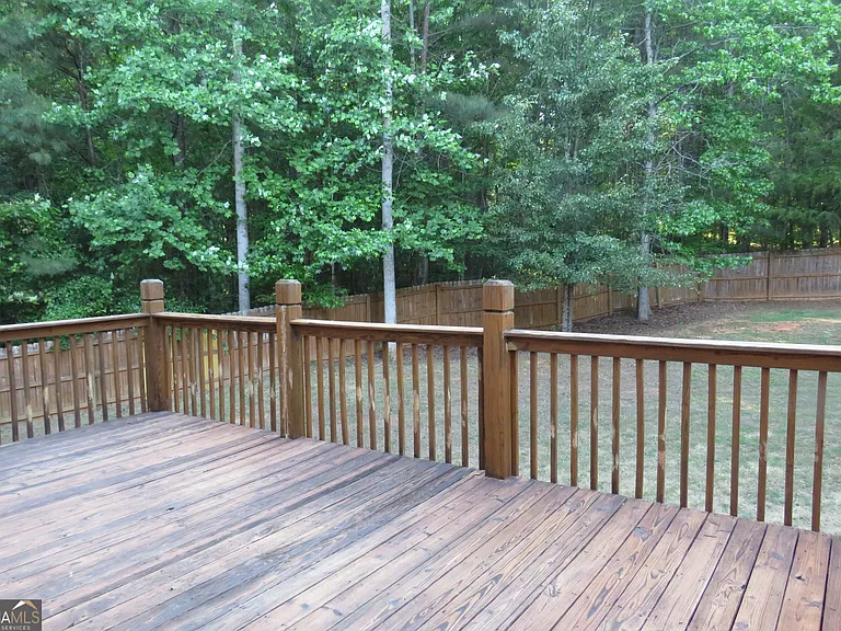 2205 Crescent Walk — Photo 53