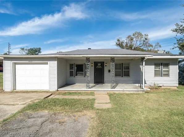 802 Church St, Barling, AR 72923