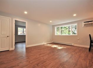 594 Franklin St APT 3, Melrose, MA 02176