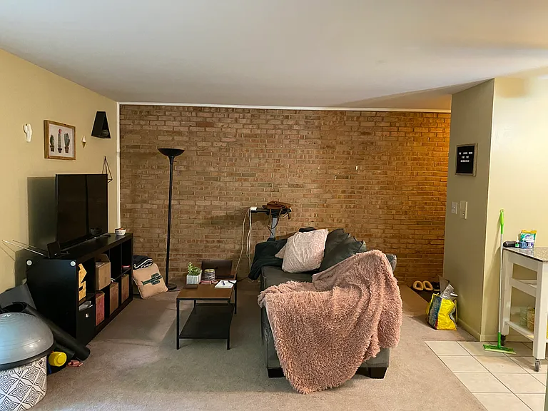 3535 Linwood Ave #2 — Photo 3