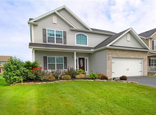 10 Brentford Ter, Rochester, NY 14612