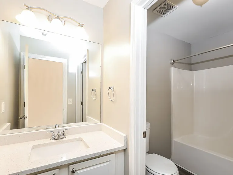 4358 Savannah Dr — Photo 15