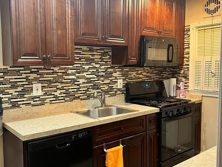 2147 Firethorn Rd — Photo 5
