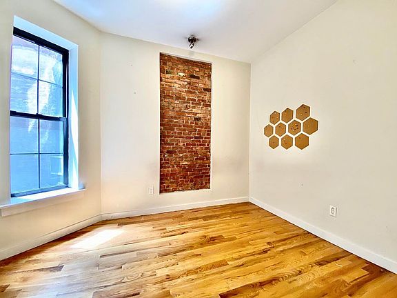 4th image of 683 Sterling Pl APT 2R