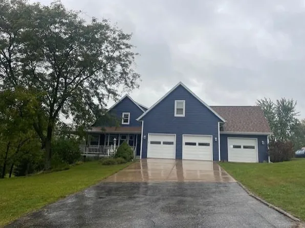 10870 Kingsland Rd, Blue Mounds, WI 53517