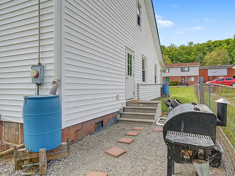 314 Clement St — Photo 28