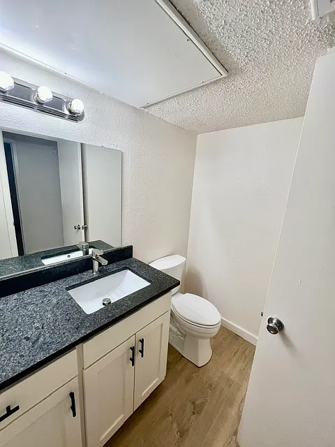 2 bed, 1.5 bath, 850 sqft, $1,150 — Photo 3