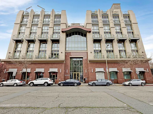 423 7th St Unit 220, Oakland, CA 94607