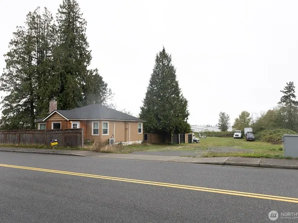 811 Odell St, Blaine, WA 98230