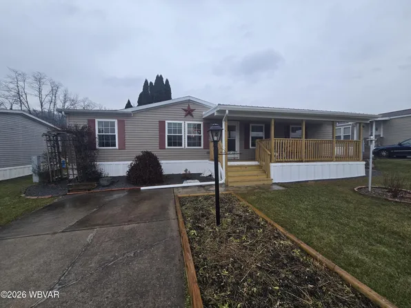 3093 Woodward Ave #8, Jersey Shore, PA 17740