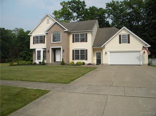 256 Glenvale Rd, Youngstown, NY 14174