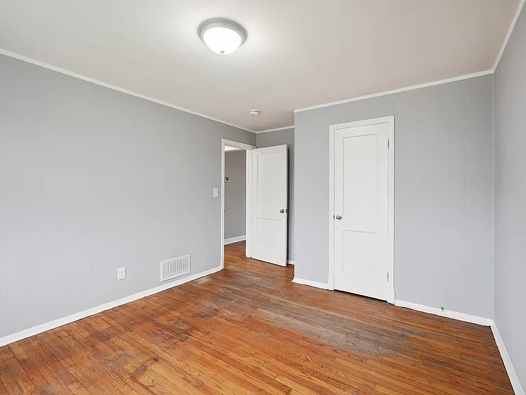4100 Erdman Ave #1 — Photo 9