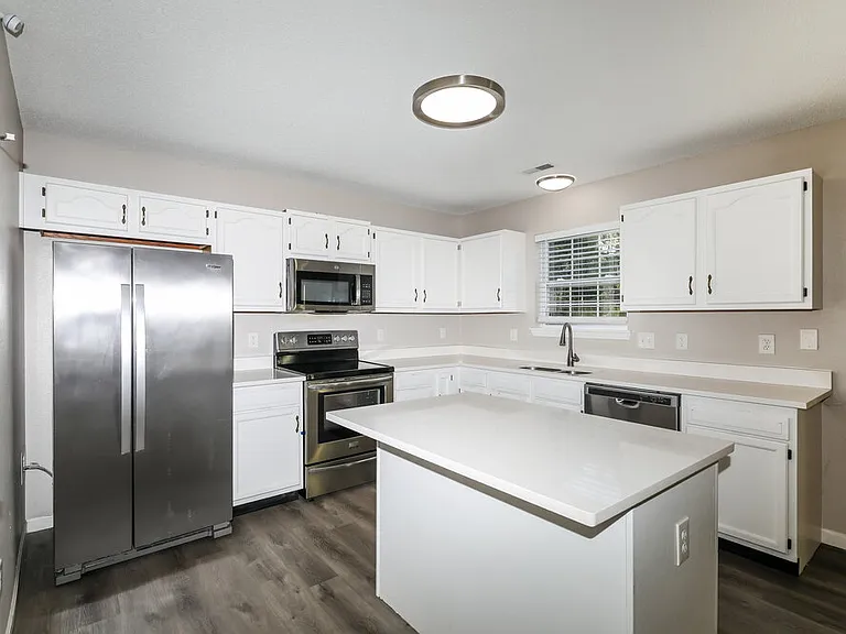 4204 Dunedin Ct — Photo 7