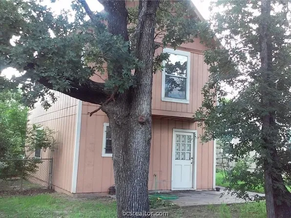 611 Peyton St, College Station, TX 77840