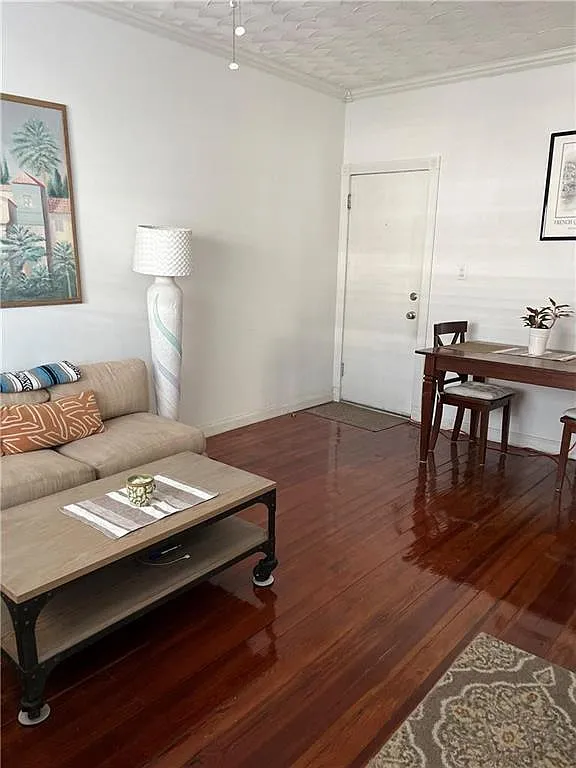 1 bed, 1.0 bath, 600 sqft, $1,575 — Photo 2