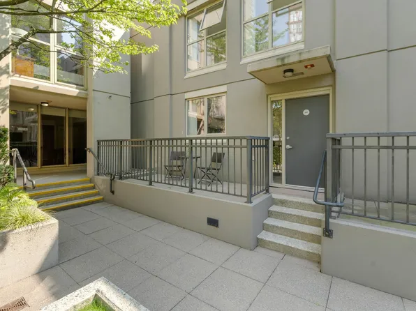 969 Richards St #Townhouse 9, Vancouver, BC V6B 1A8