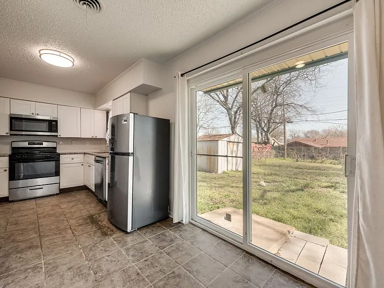 7704 Woodspan Dr — Photo 9