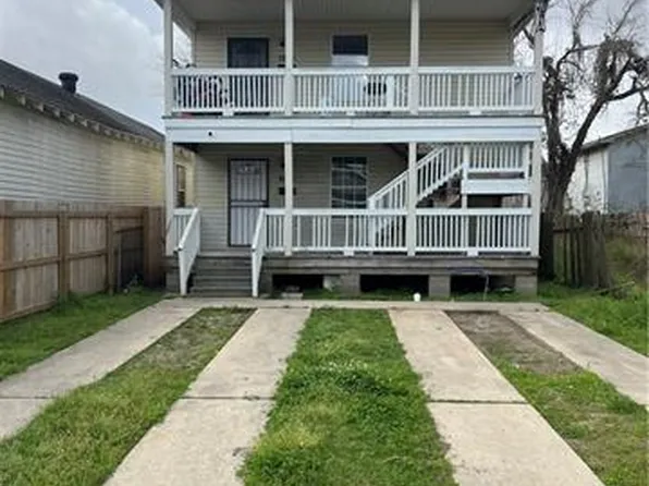 8812 Apple St, New Orleans, LA 70118