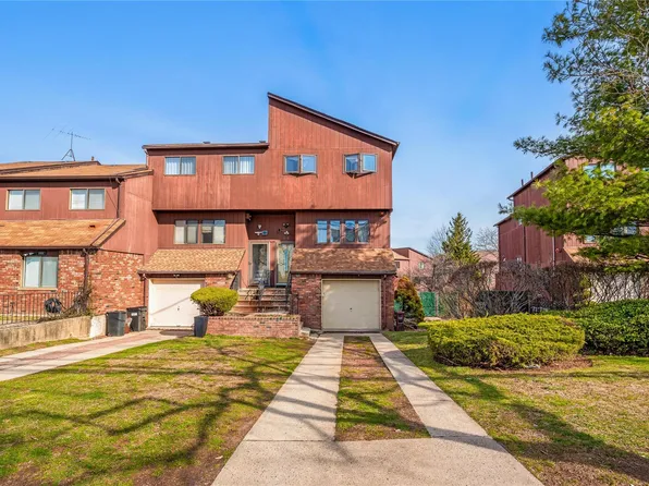 995 West Fingerboard Road, Staten Island, NY 10304