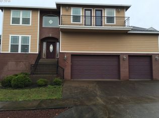 15826 SE Bybee Dr, Portland, OR 97236