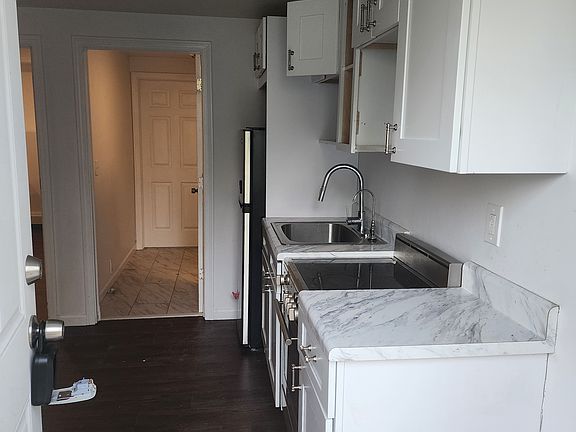 5th image of 44 Vineyard Ave #Bb