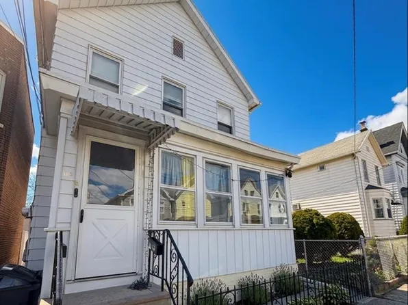 110 Tappan St, Kearny, NJ 07032